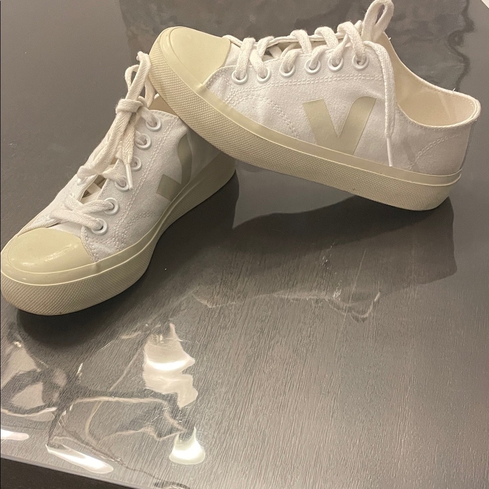 Veja Low-Top Canvas Sneakers in White and Cream